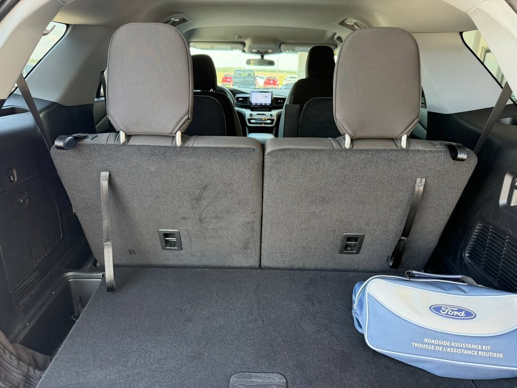 Used 2024 Ford Explorer XLT AWD/4WD image 21