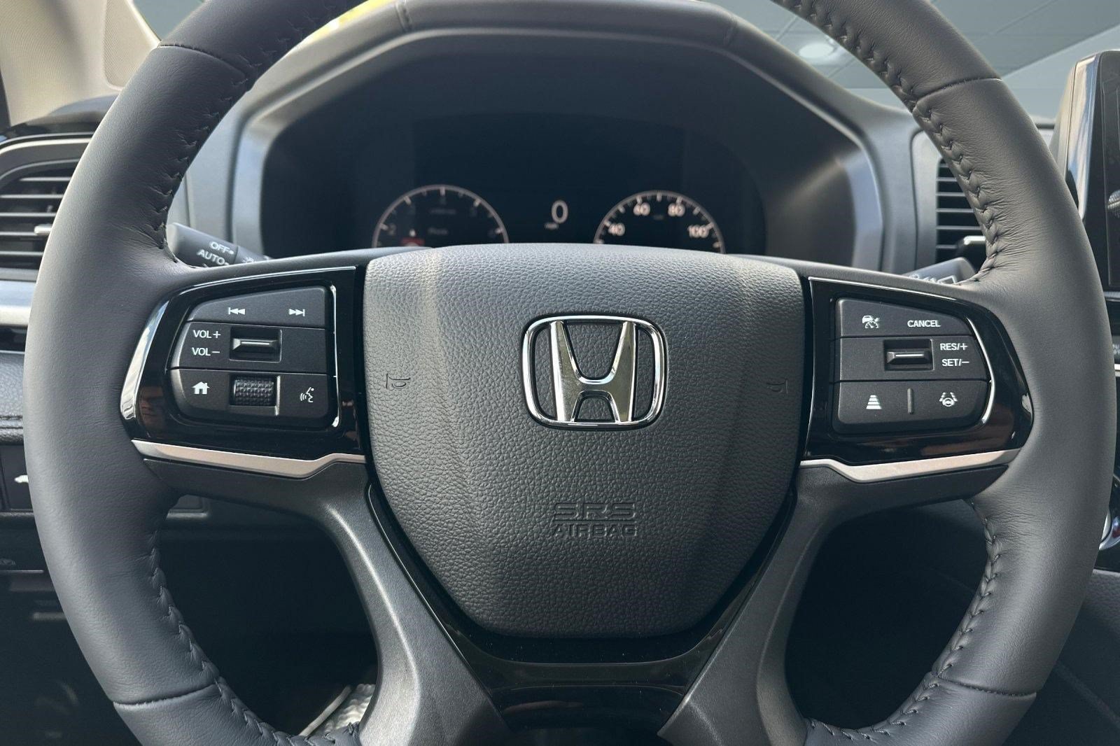 New 2026 Honda Odyssey Touring image 10