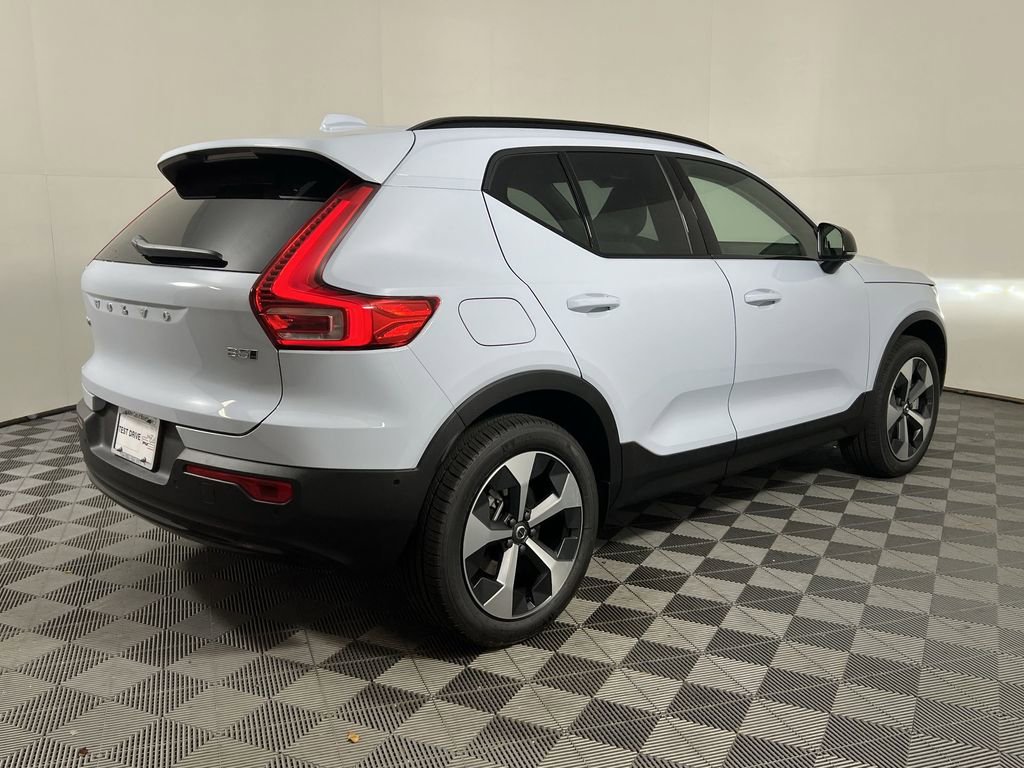 New 2026 Volvo XC40 B5 Plus w/ Protection Package Premier image 8