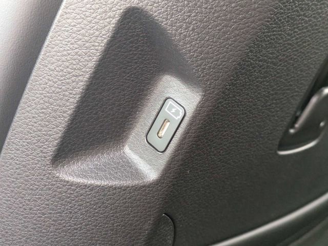 New 2026 Kia Carnival LXS FWD image 13