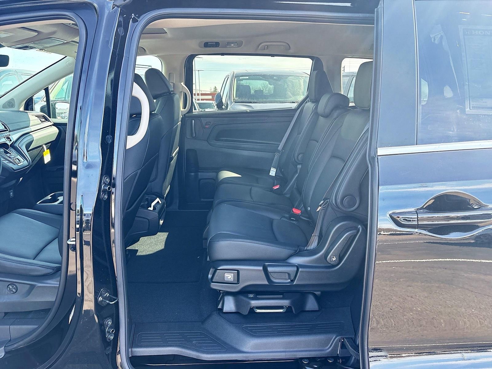 New 2026 Honda Odyssey EX-L image 4