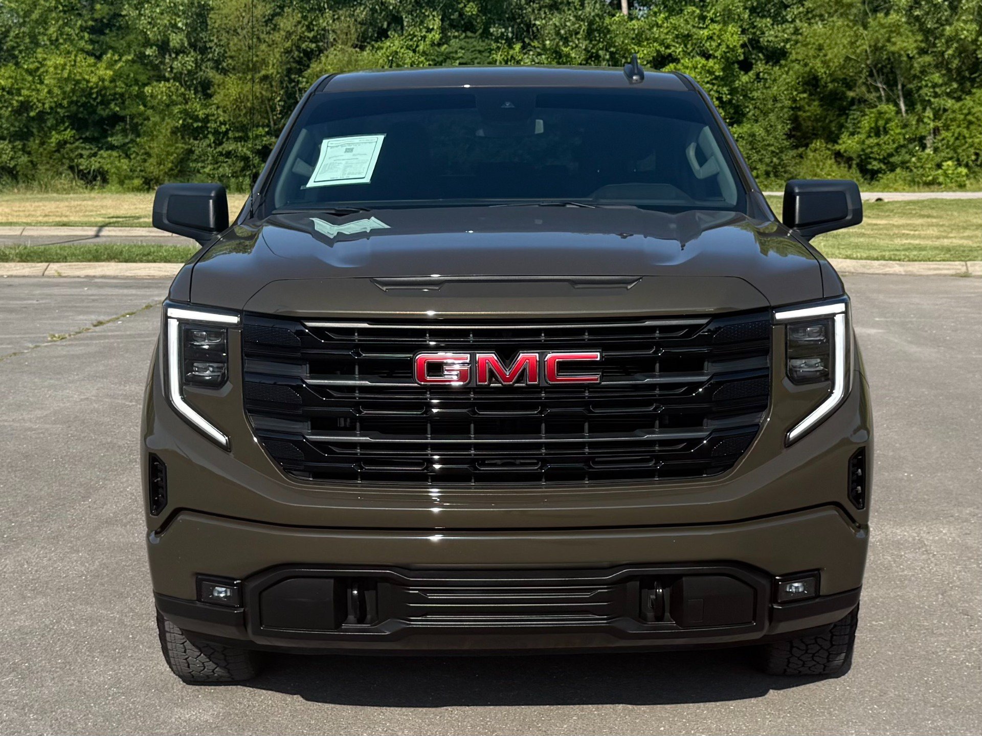 Used 2024 GMC Sierra 1500 Elevation w/ X31 Off-Road Package AWD/4WD image 6