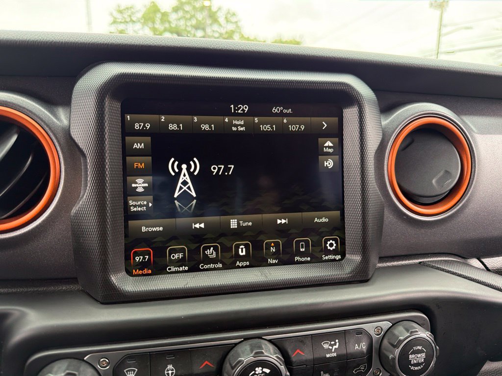 Used 2023 Jeep Gladiator Mojave w/ LED Lighting Group AWD/4WD image 10
