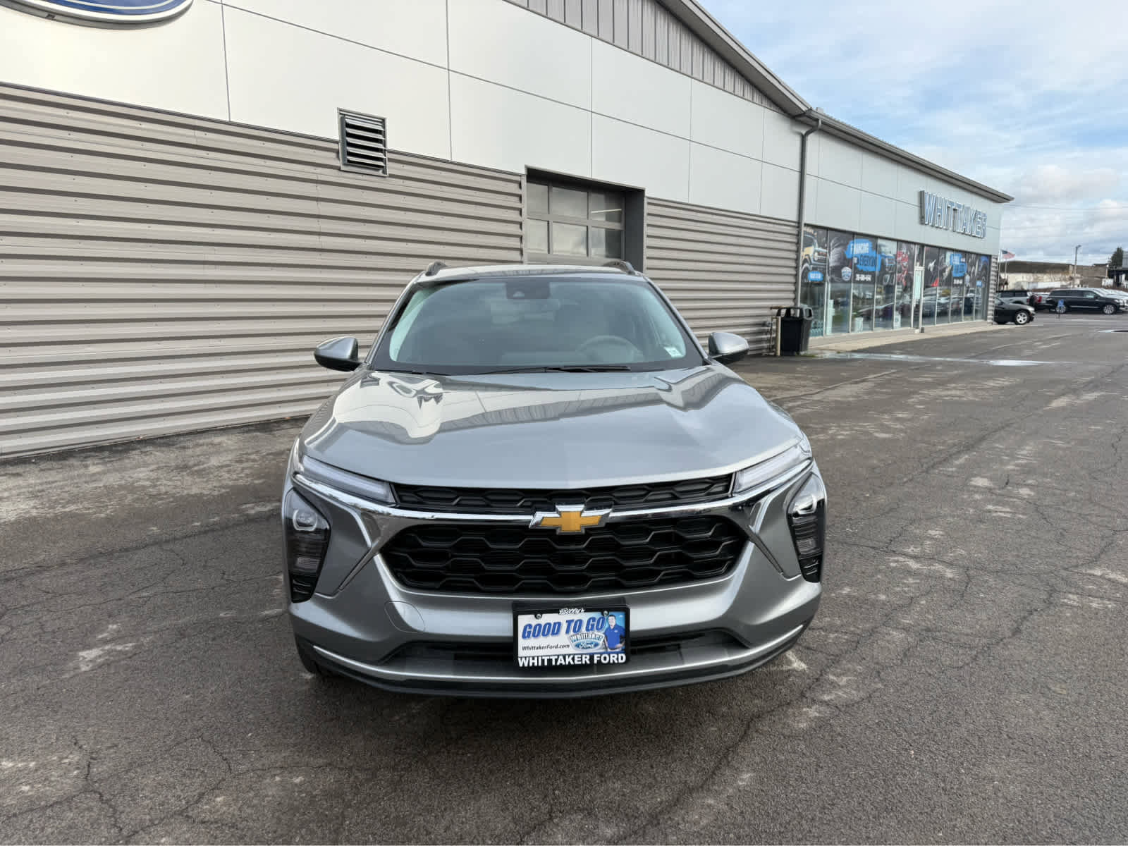 Used 2025 Chevrolet Trax LT image 3