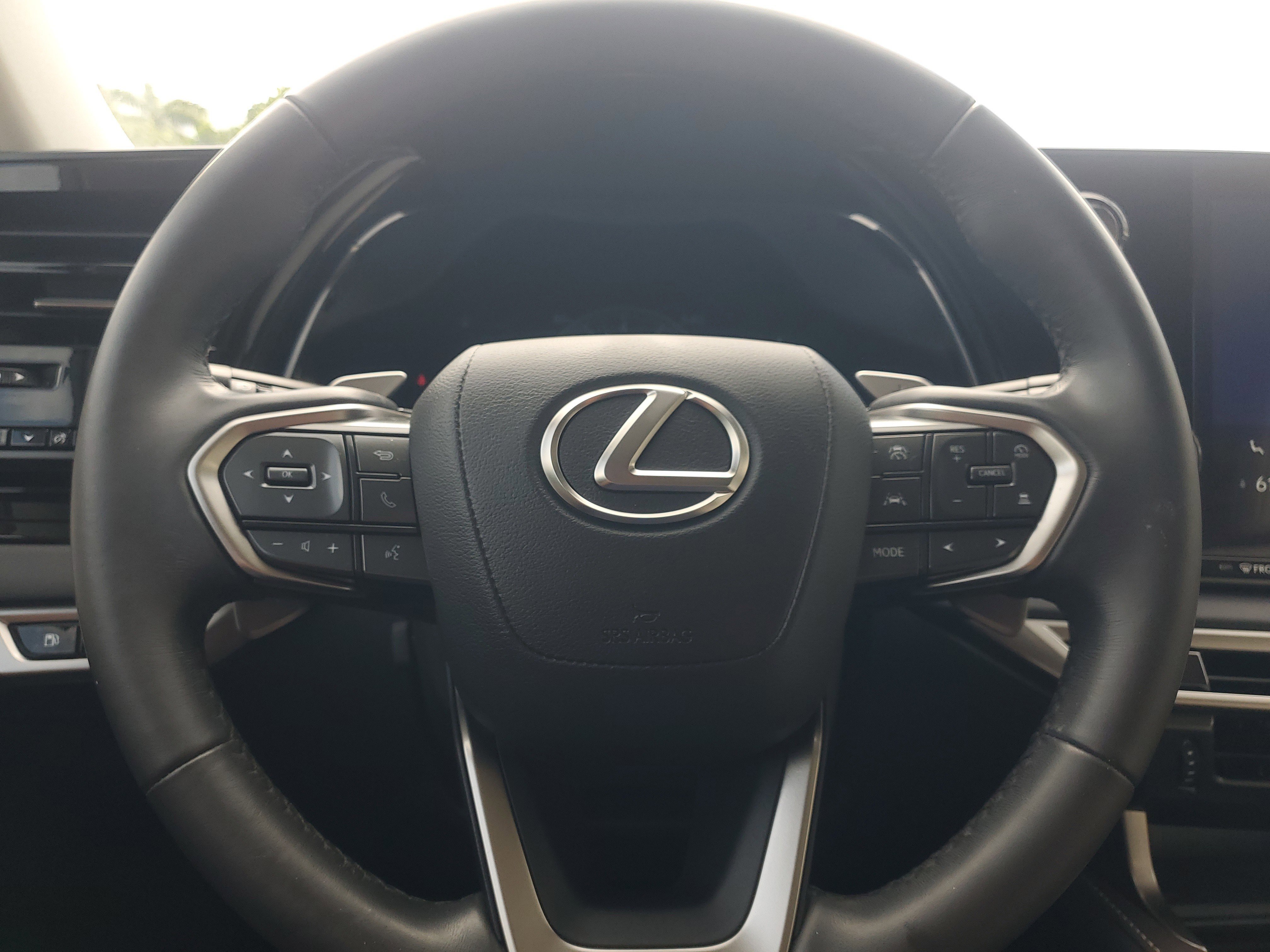 Used 2024 Lexus RX 350 FWD w/ Technology Package image 24