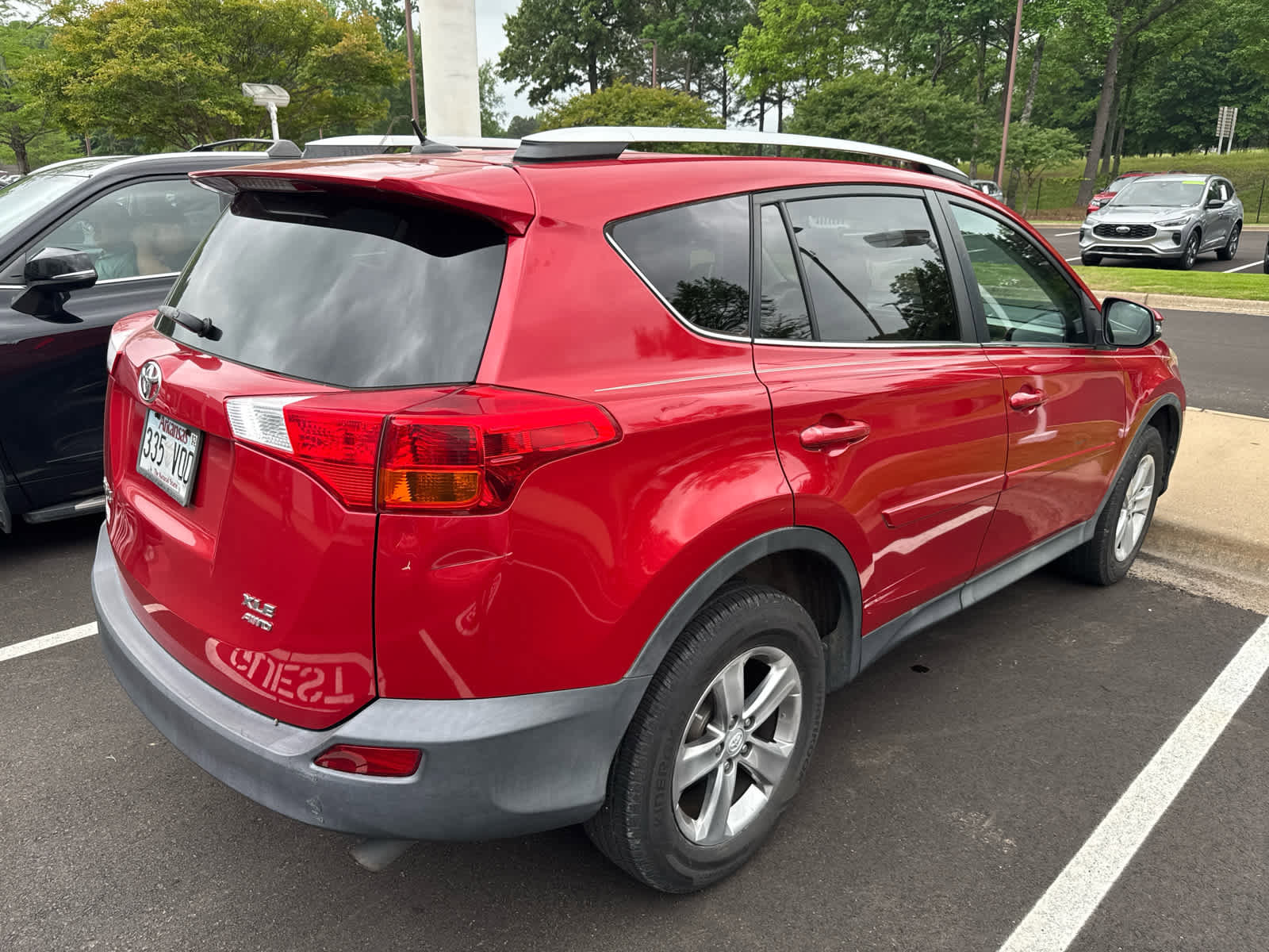 Used 2013 Toyota RAV4 XLE AWD/4WD image 4