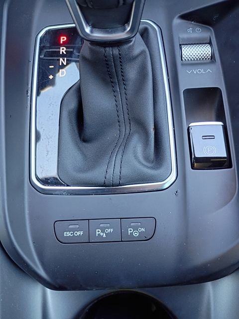 Used 2025 Dodge Hornet GT AWD/4WD image 18