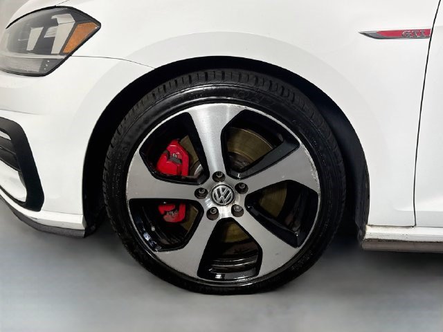 Used 2019 Volkswagen GTI SE FWD image 36