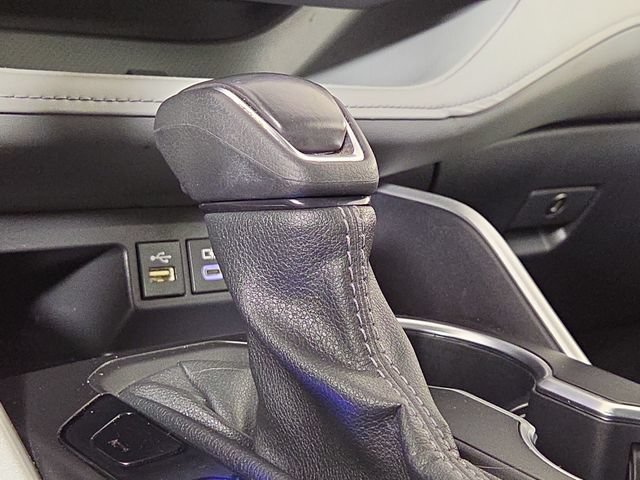 Used 2024 Toyota Highlander XLE AWD/4WD image 22