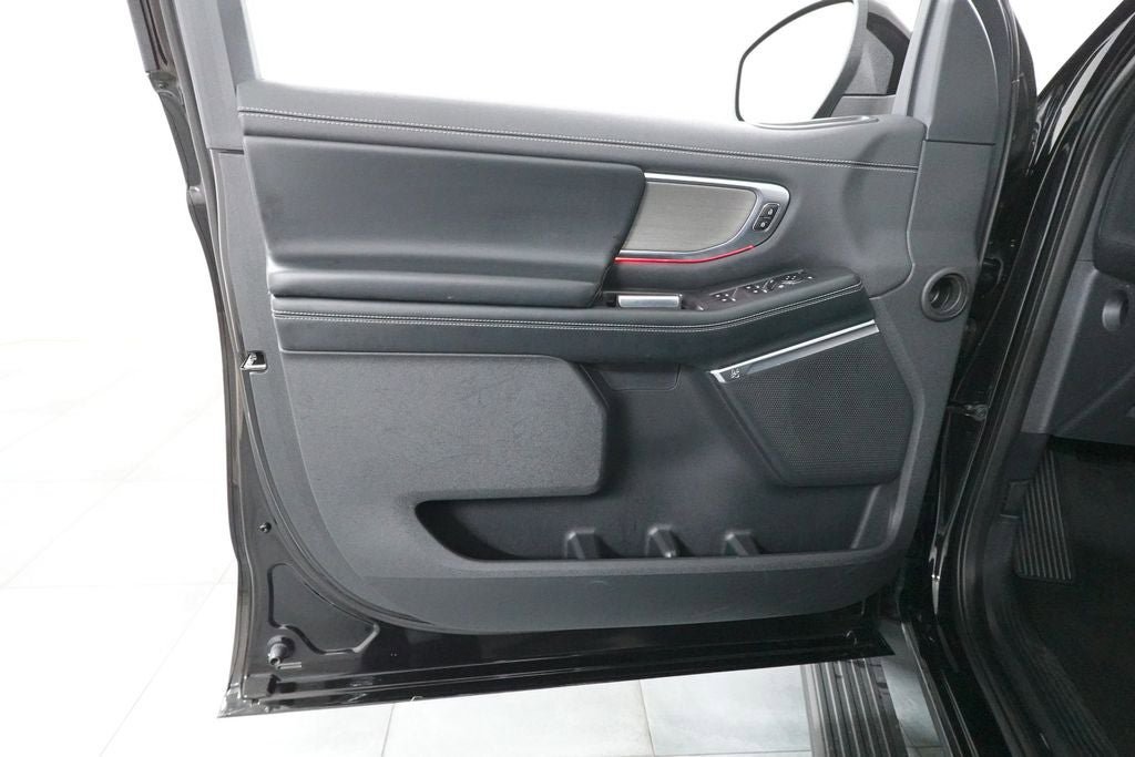 Certified 2025 Ford Expedition Max Platinum AWD/4WD image 24