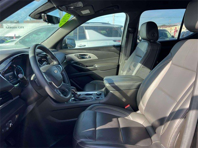 Certified 2023 Chevrolet Traverse LT w/ Rear Camera Mirror Package image 19