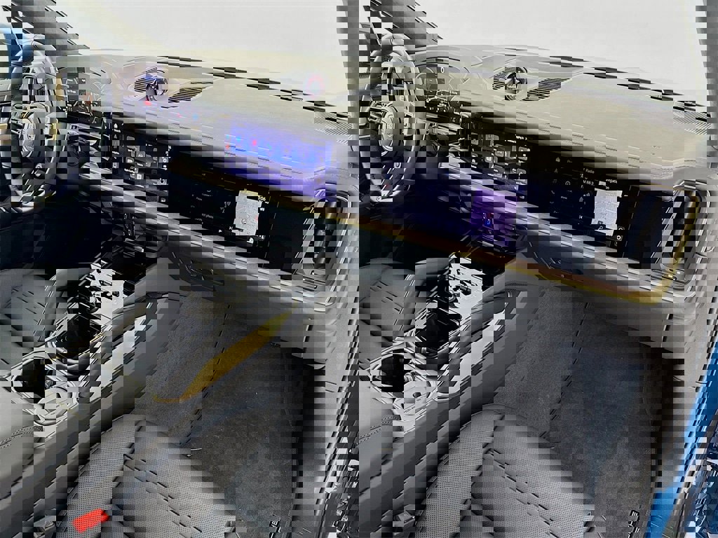 New 2026 Porsche Cayenne GTS image 30