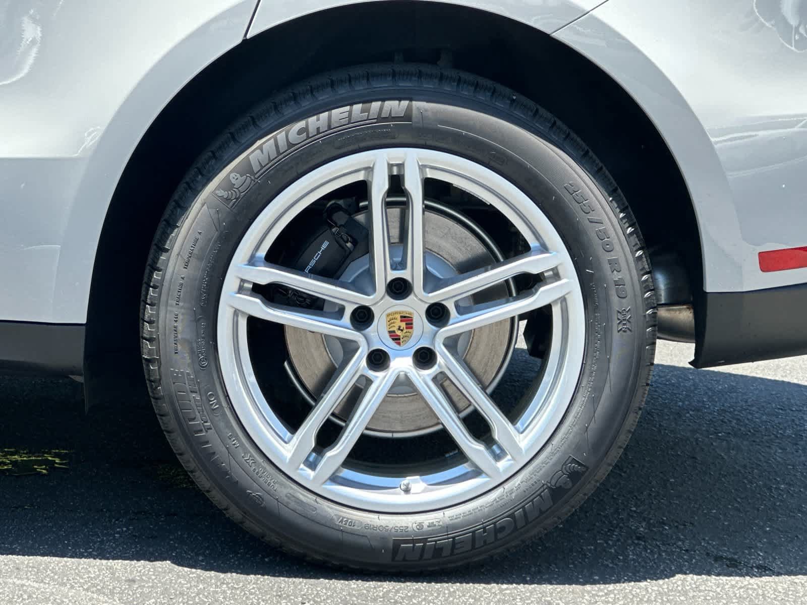 New 2026 Porsche Macan AWD/4WD image 31