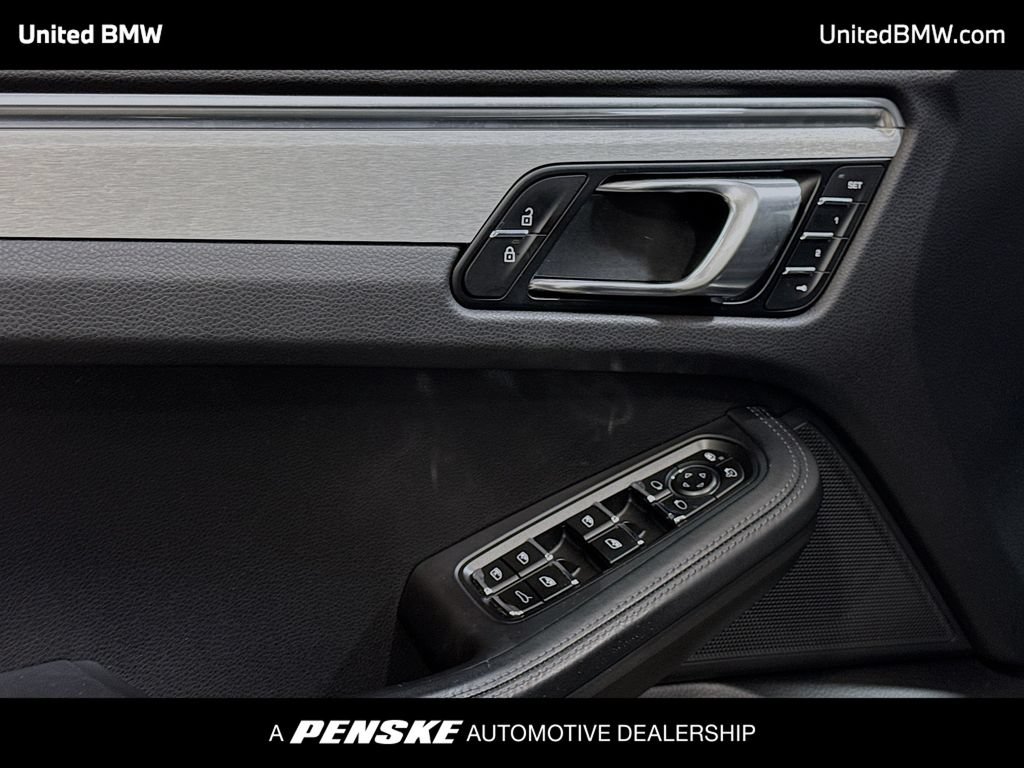 Used 2020 Porsche Macan Turbo AWD/4WD image 10