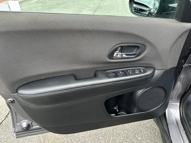 Used 2020 Honda HR-V LX image 10
