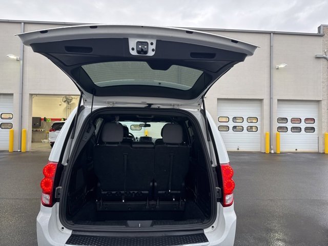Used 2017 Dodge Grand Caravan GT image 6