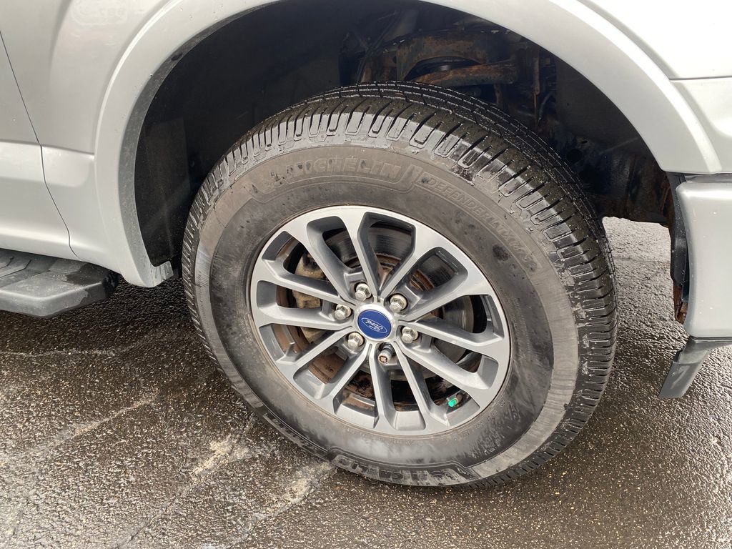 Used 2018 Ford F150 XLT w/ Equipment Group 302A Luxury AWD/4WD image 32