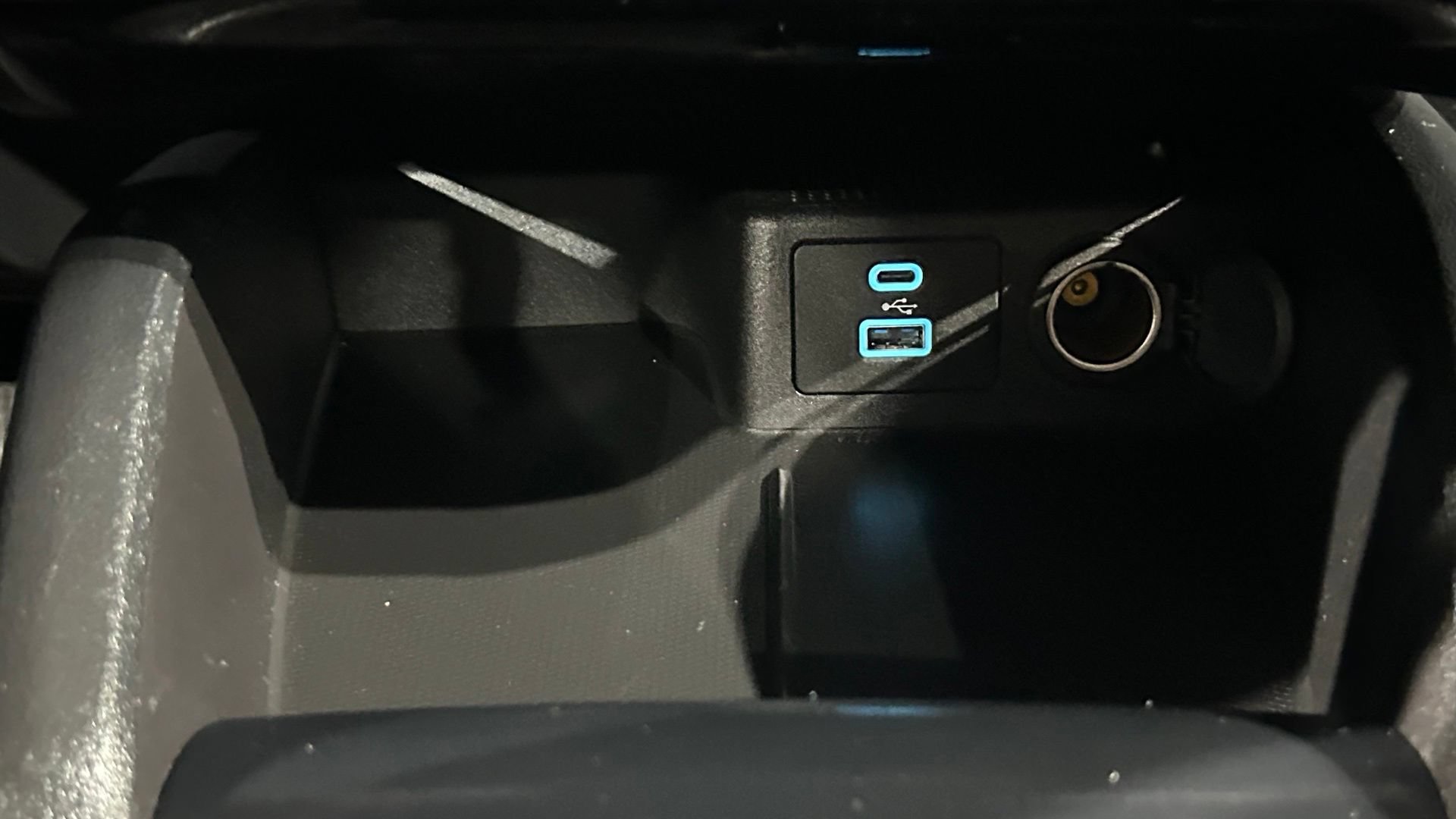 Used 2022 Ford Escape SE w/ Cold Weather Package FWD image 72