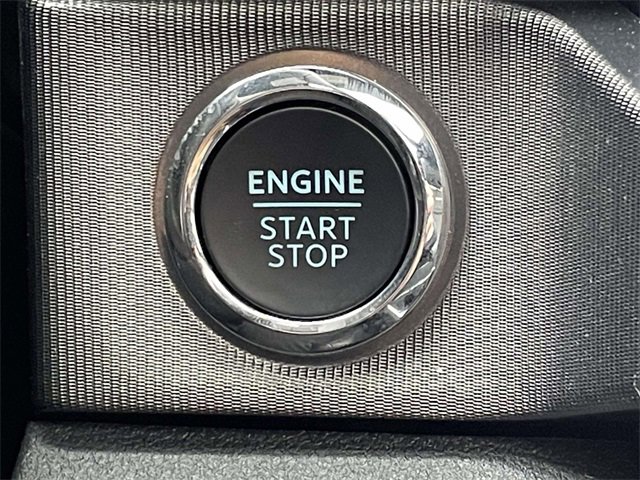 Certified 2025 Ford F350 Platinum w/ FX4 Off-Road Package image 25