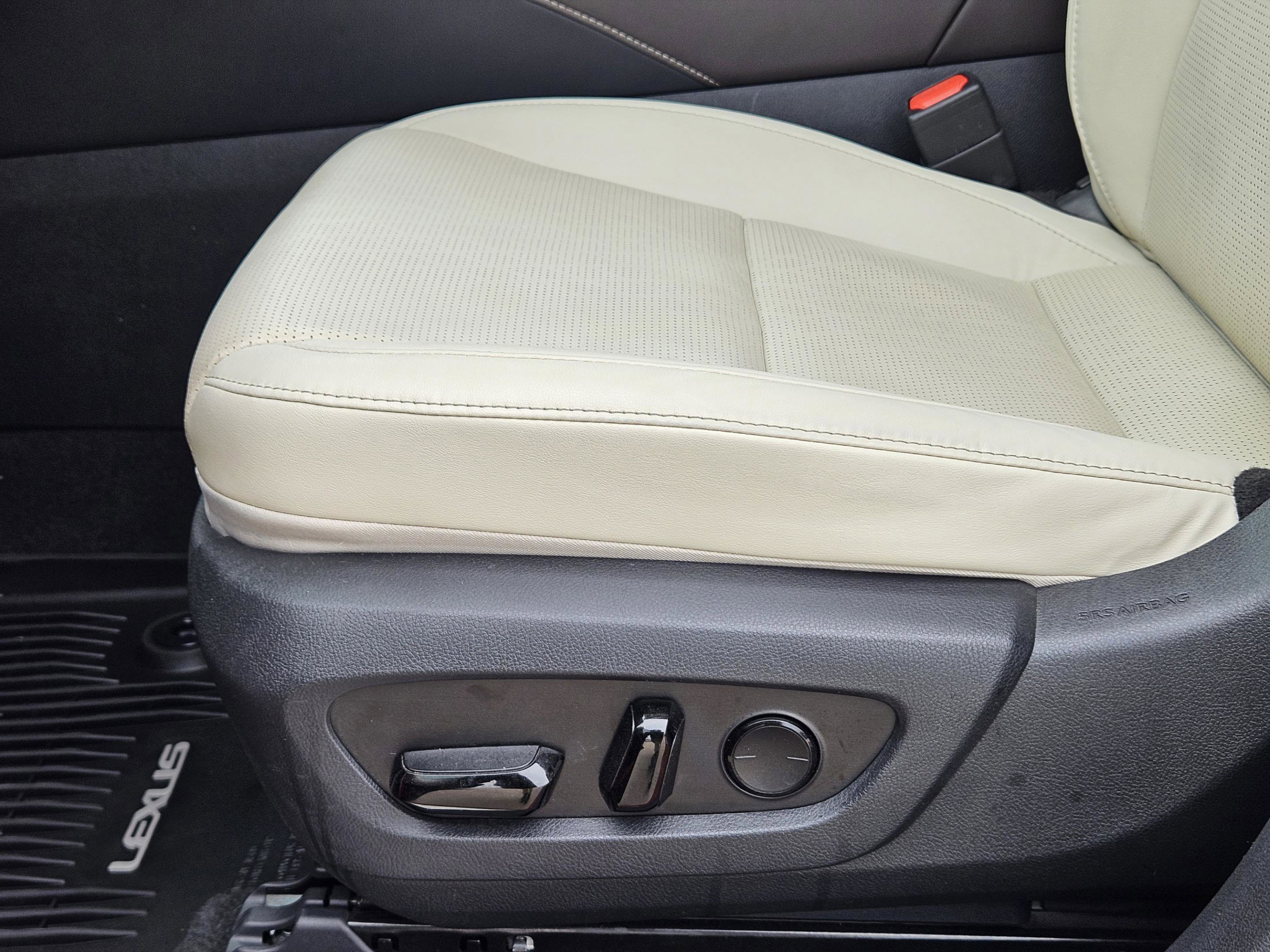 Used 2023 Lexus RX 350 Premium Plus w/ Cold Area Package AWD/4WD image 16