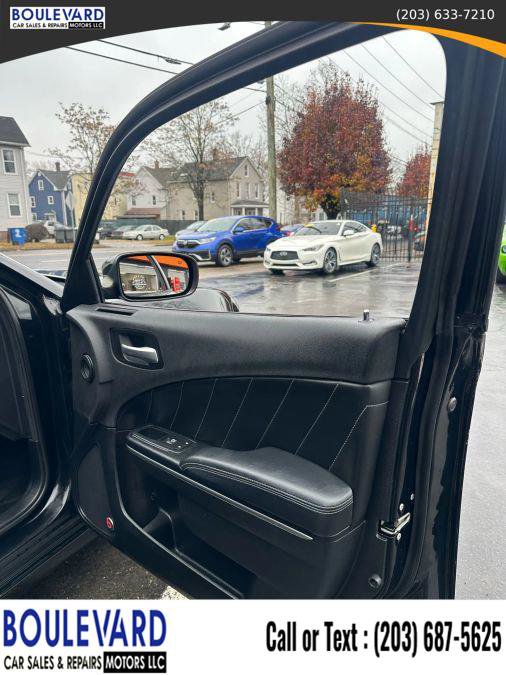 Used 2016 Dodge Charger R/T image 11