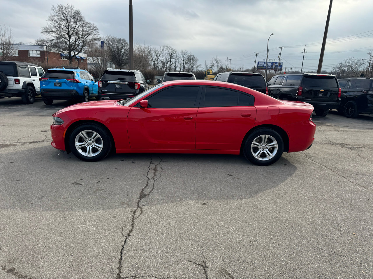 Used 2019 Dodge Charger SXT w/ Leather Interior Group image 6