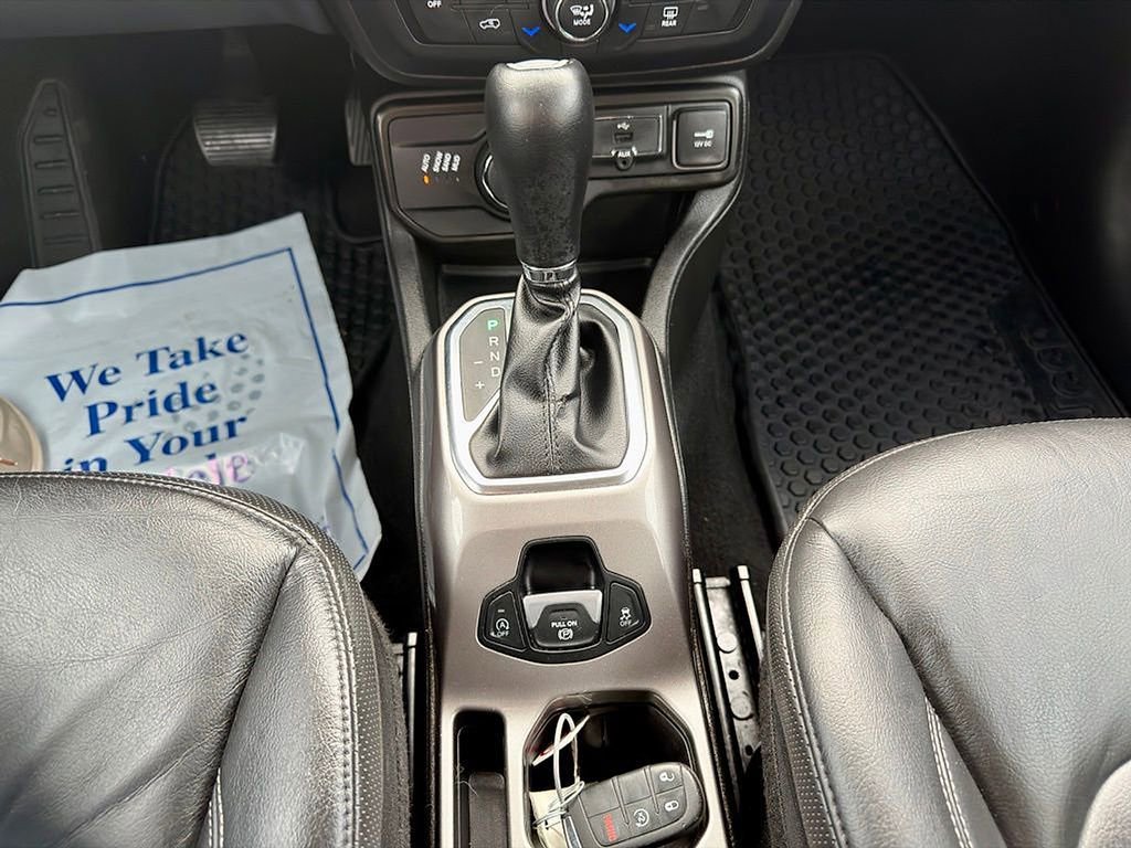 Used 2022 Jeep Renegade Limited AWD/4WD image 21