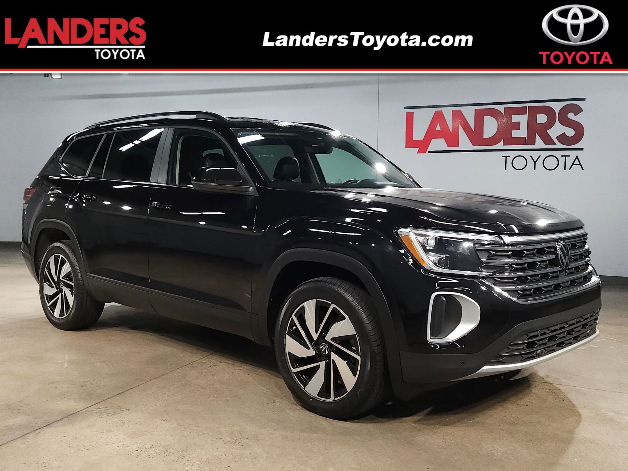 Used 2024 Volkswagen Atlas SE