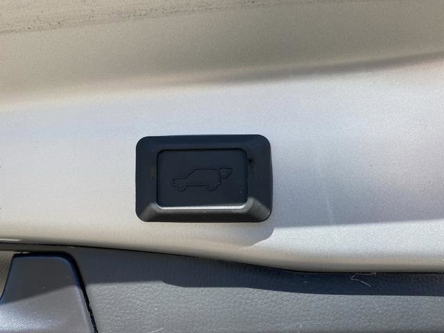 Used 2023 Toyota RAV4 XLE w/ Convenience Package image 15