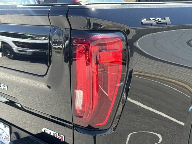 Used 2023 GMC Sierra 1500 AT4 w/ AT4 Premium Package AWD/4WD image 9