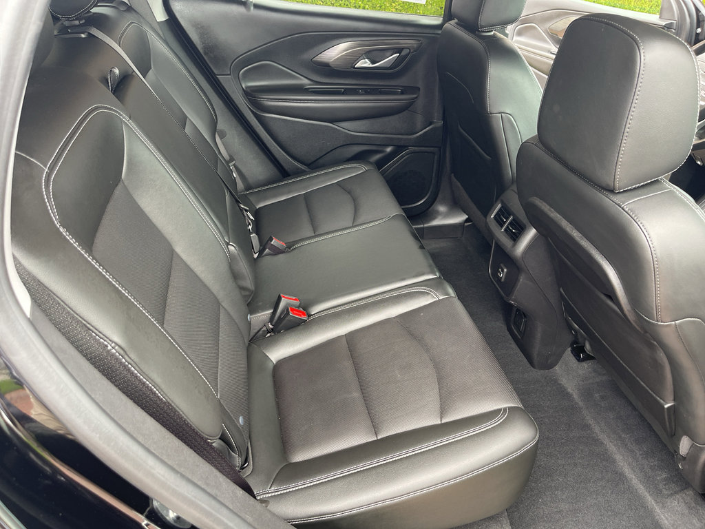 Used 2022 GMC Terrain SLT image 30