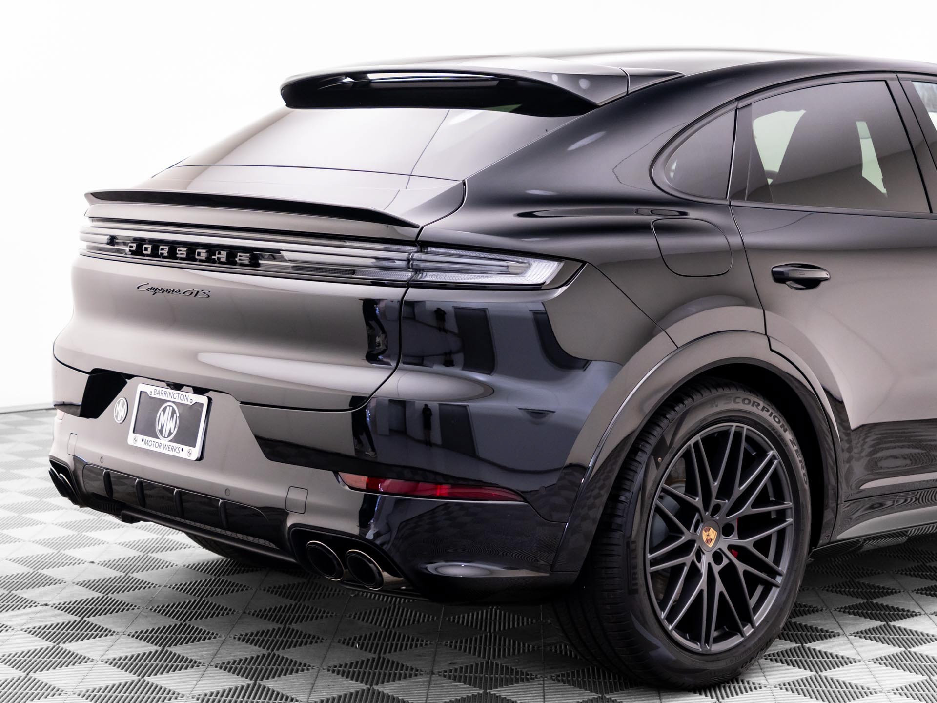 New 2027 Porsche Cayenne GTS AWD/4WD image 38