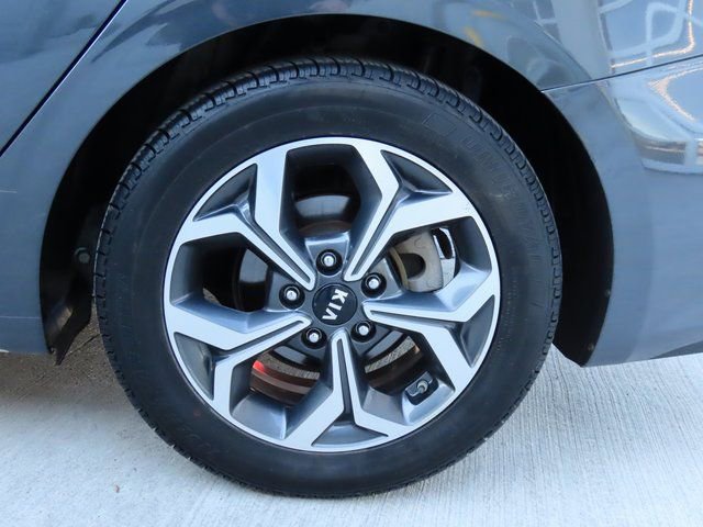 Used 2020 Kia Forte LXS image 38