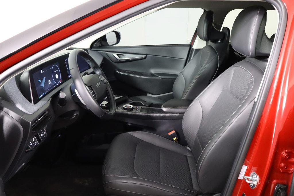 Used 2024 Kia EV6 Wind w/ Wind Technology Package RWD image 14