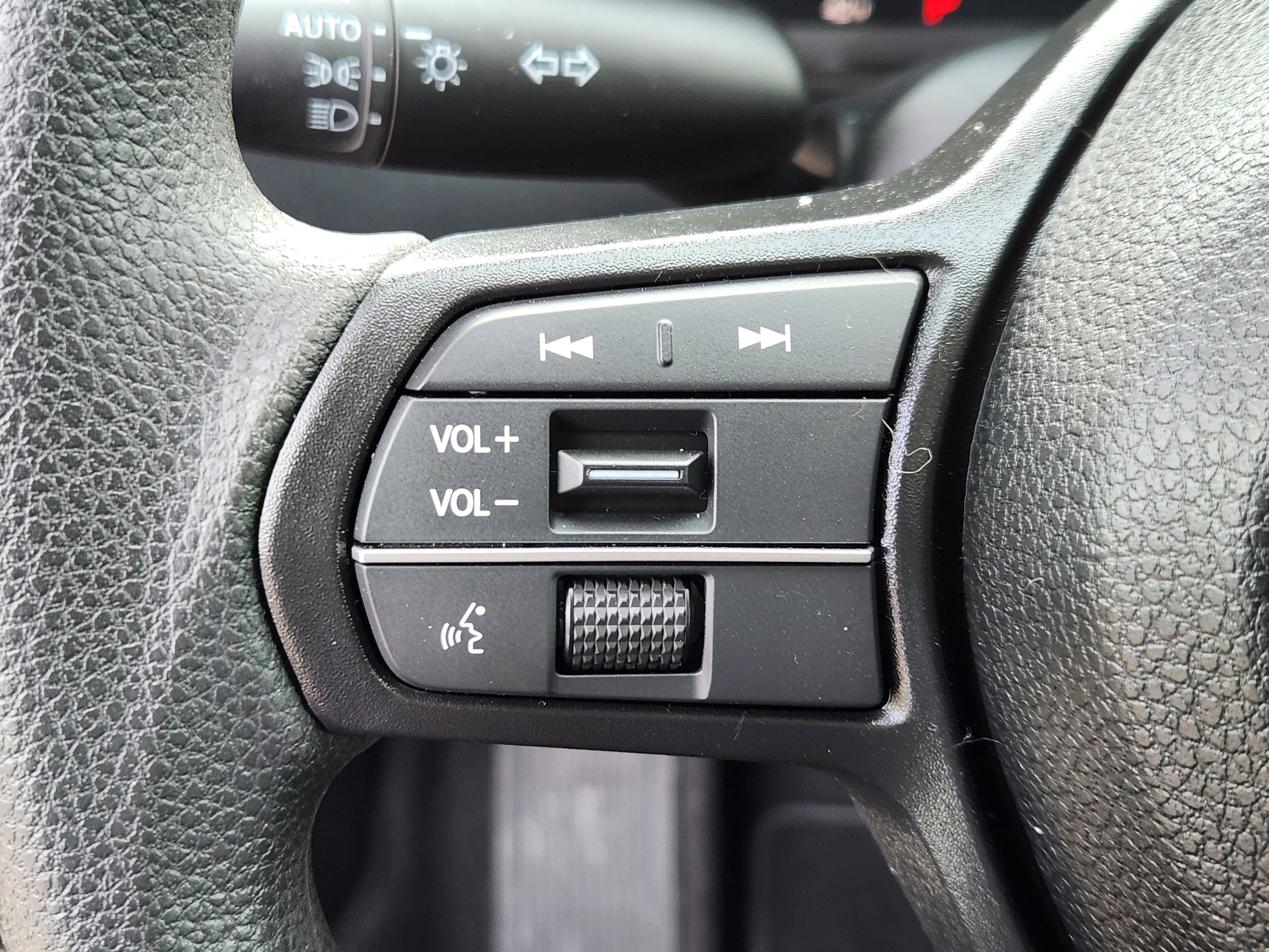 Certified 2025 Honda Accord SE image 23