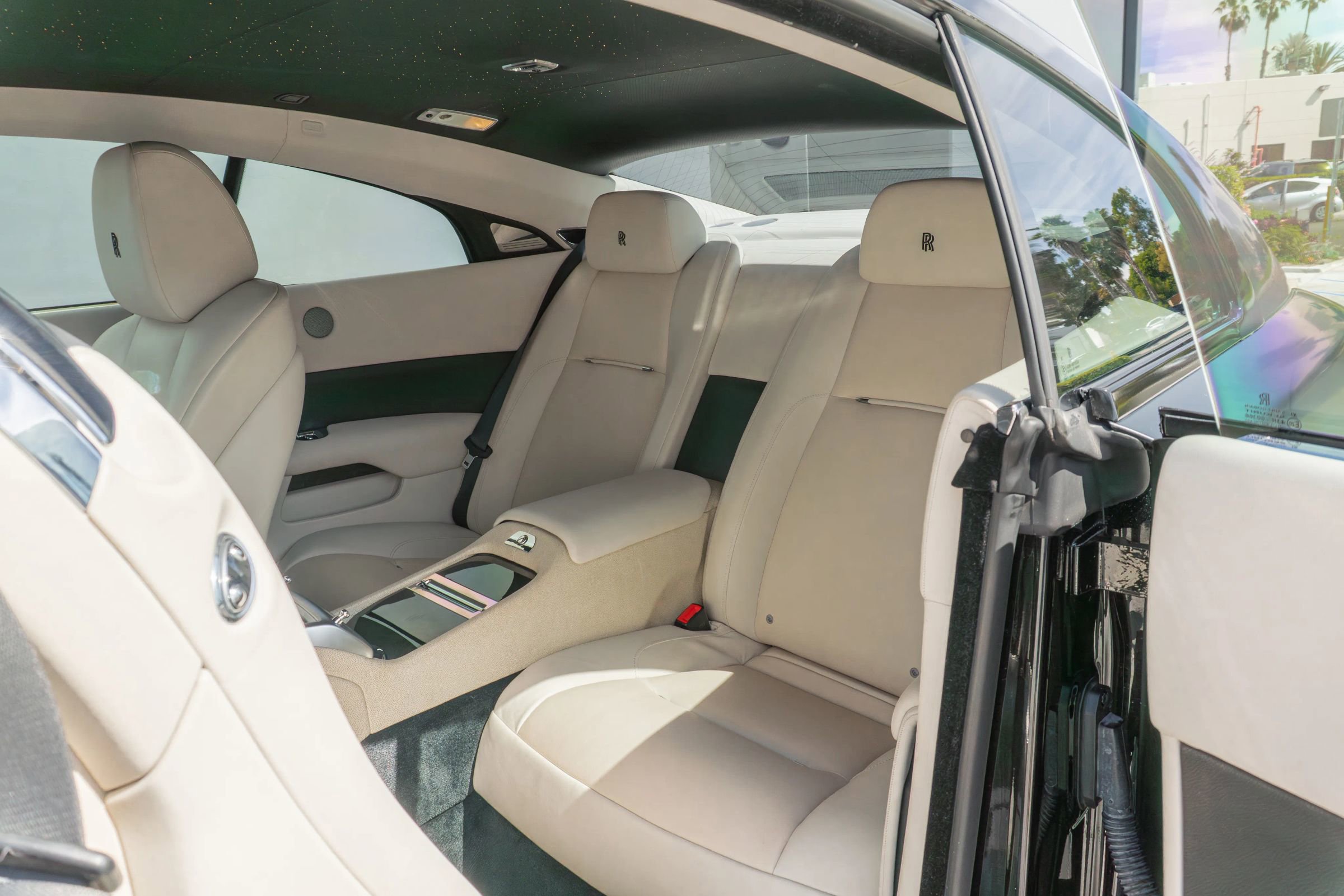 Used 2016 Rolls-Royce Wraith image 49