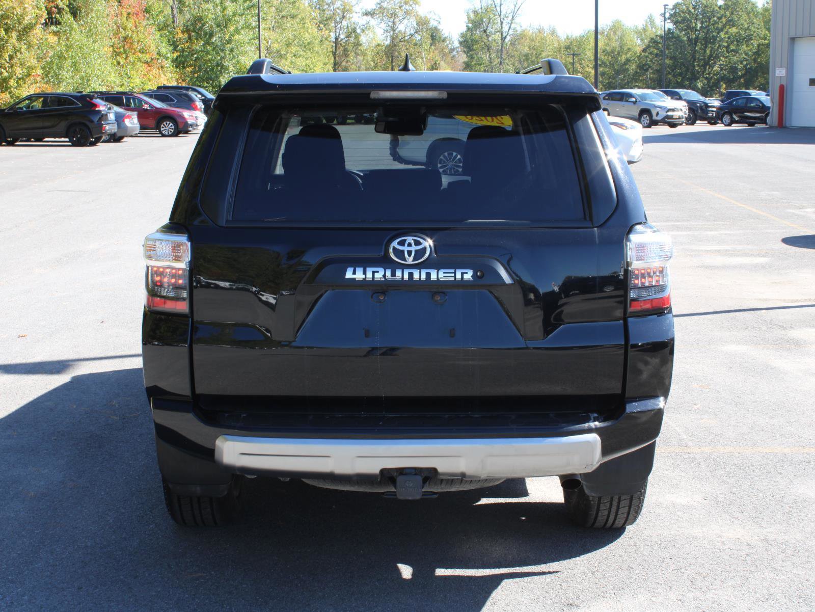 Used 2020 Toyota 4Runner TRD Off-Road image 6