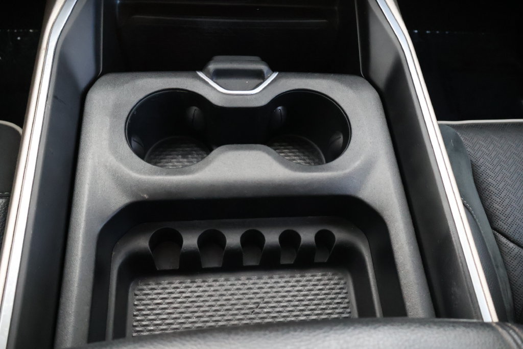 Used 2019 RAM 1500 Laramie AWD/4WD image 42