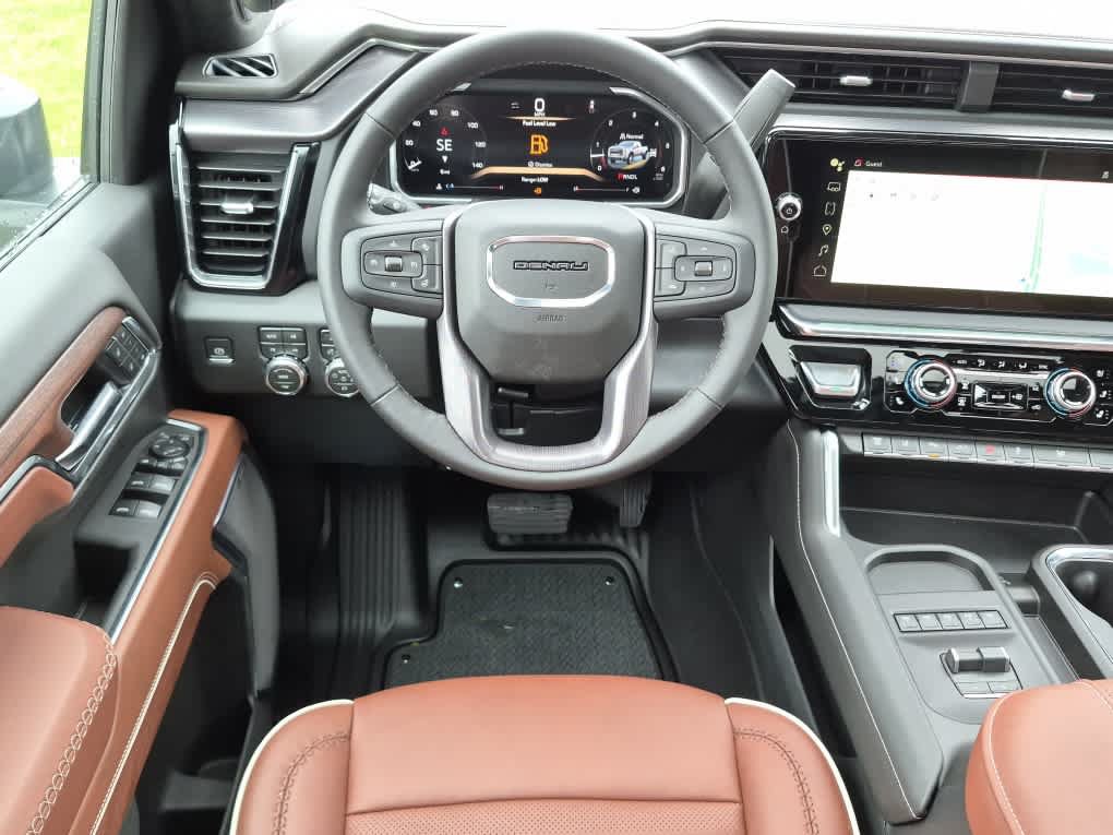 New 2026 GMC Sierra 3500 Denali Ultimate w/ LPO, Black Badging Package AWD/4WD image 9