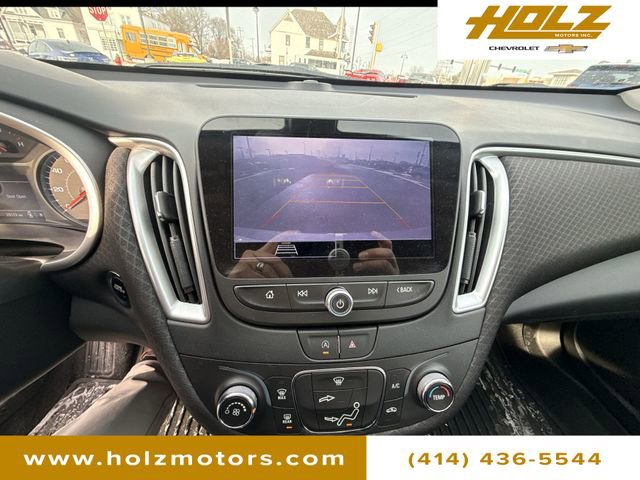 Used 2022 Chevrolet Malibu RS image 15