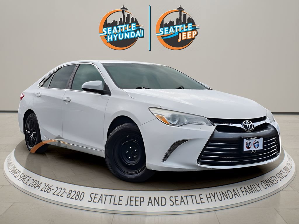 Used 2016 Toyota Camry LE FWD image 7