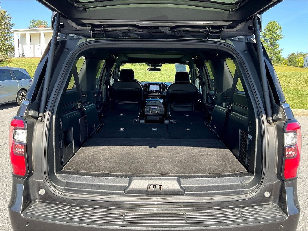 Used 2021 Ford Expedition Max Limited AWD/4WD image 38