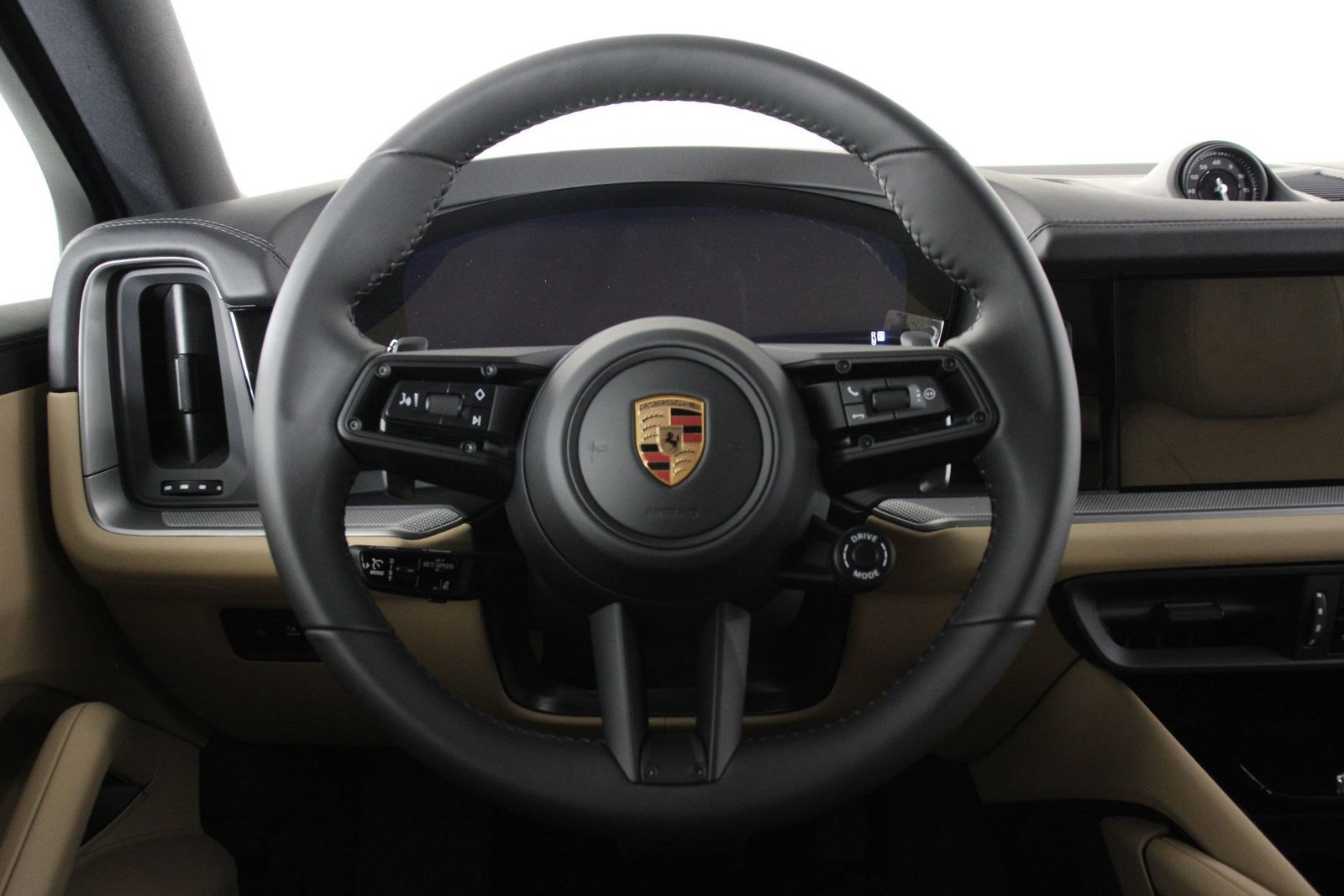 New 2026 Porsche Cayenne Coupe AWD/4WD image 12