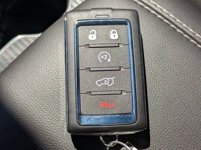 New 2025 Jeep Grand Cherokee L Laredo image 26