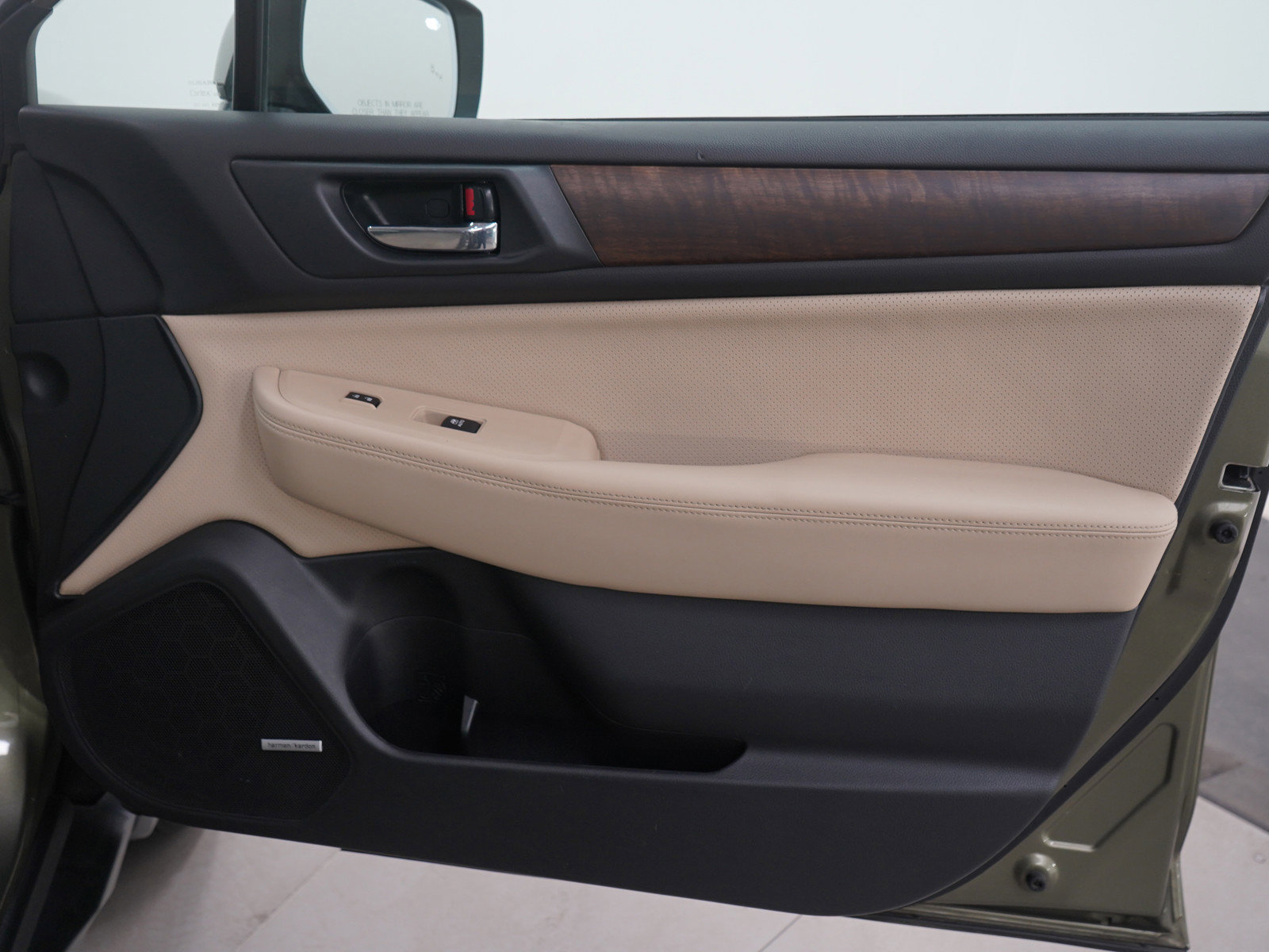 Used 2015 Subaru Outback 2.5i Limited image 11