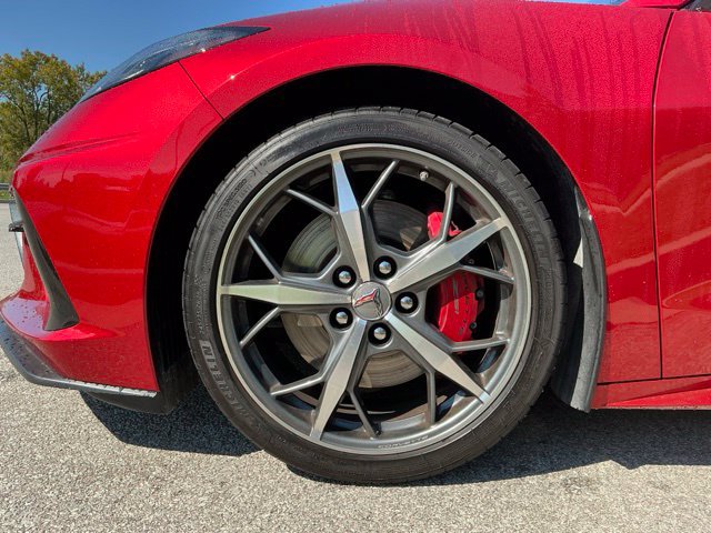 Used 2021 Chevrolet Corvette Stingray Premium Conv w/ Z51 Performance Package RWD image 14