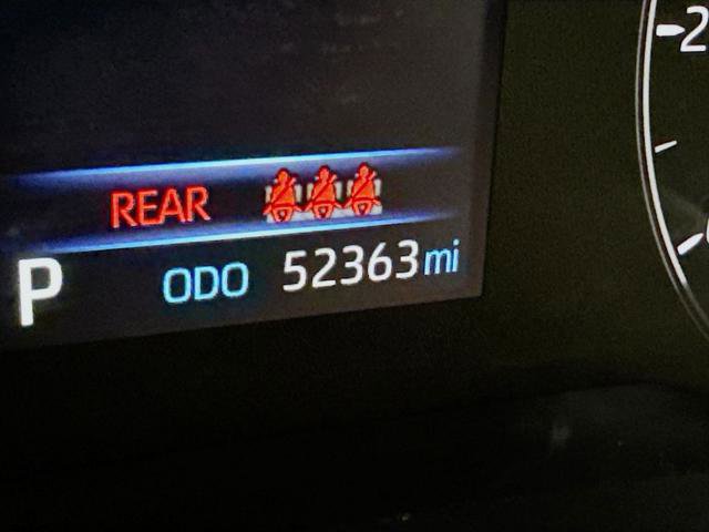 Certified 2023 Toyota Corolla LE AWD/4WD image 5