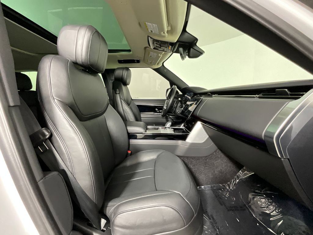 Certified 2024 Land Rover Range Rover SE AWD/4WD image 20
