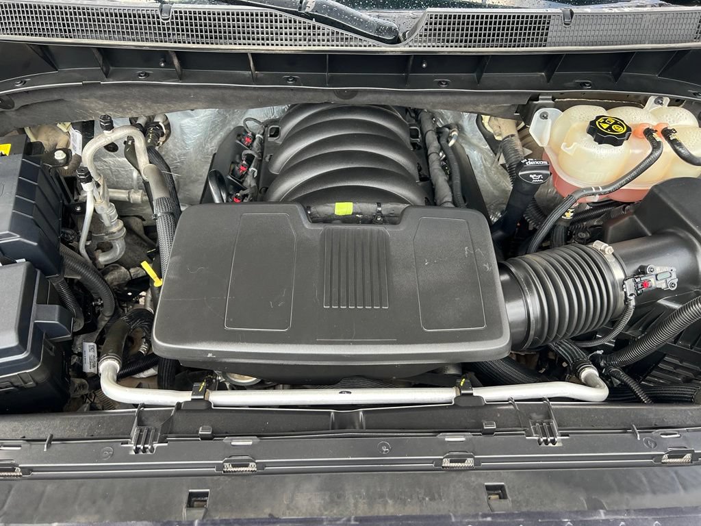 Used 2023 Chevrolet Silverado 1500 LT AWD/4WD image 39