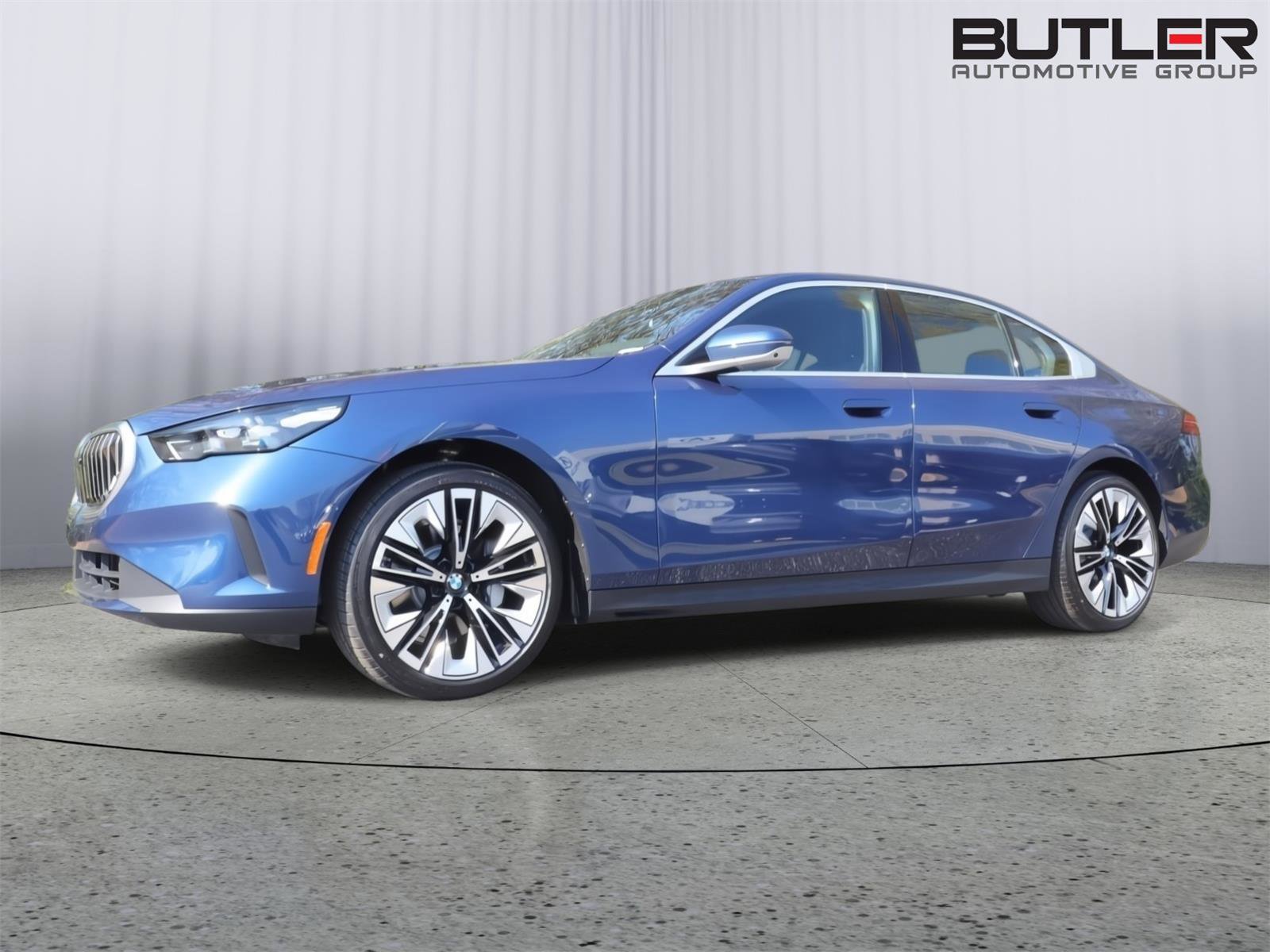 New 2026 BMW 530i w/ Premium Package RWD image 1